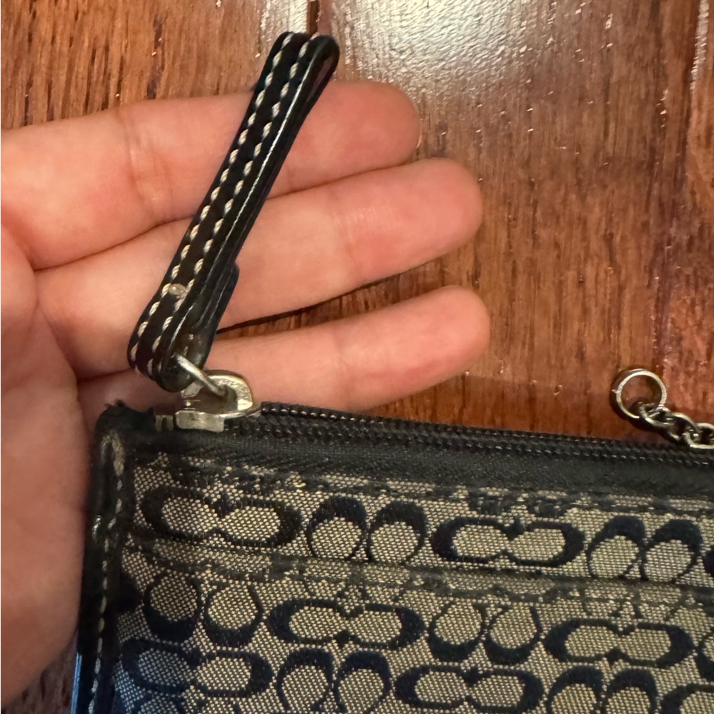 Coach Card / Key Chain Wallet - Picture 3 of 9